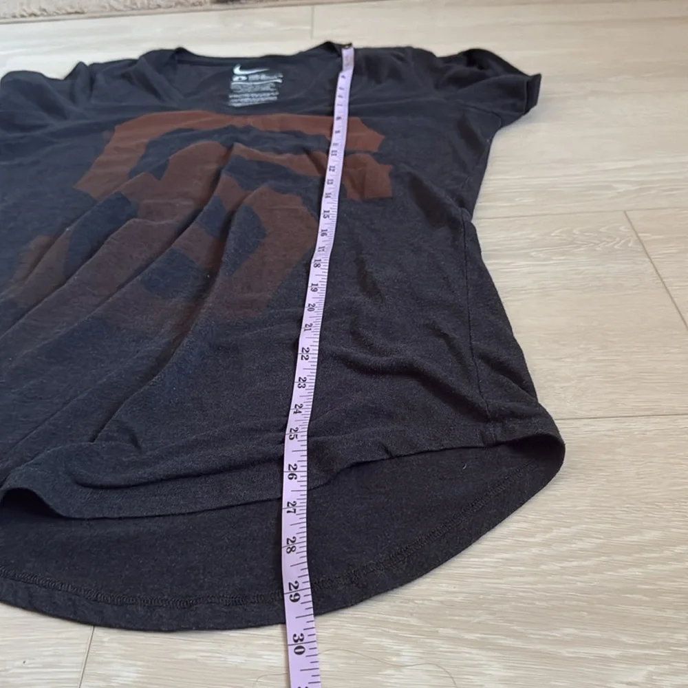 ✨Nike San Francisco Giants Black and Orange Logo Tee